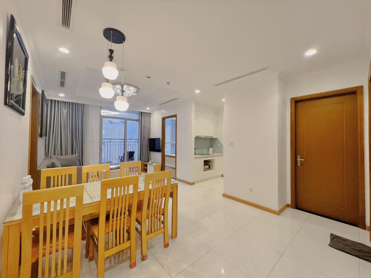 Homes By Christine - Vinhomes Central Park Ho-Chi-Minh-Stadt Exterior foto