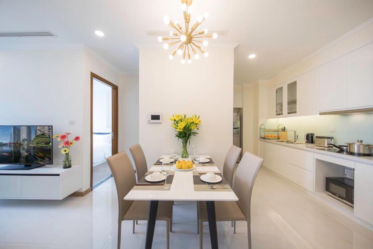 Homes By Christine - Vinhomes Central Park Ho-Chi-Minh-Stadt Exterior foto
