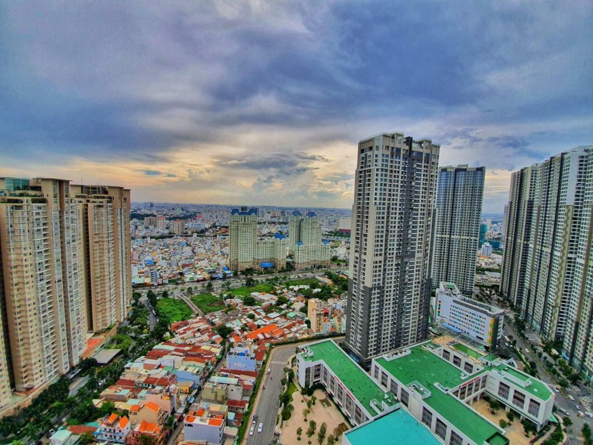Homes By Christine - Vinhomes Central Park Ho-Chi-Minh-Stadt Exterior foto