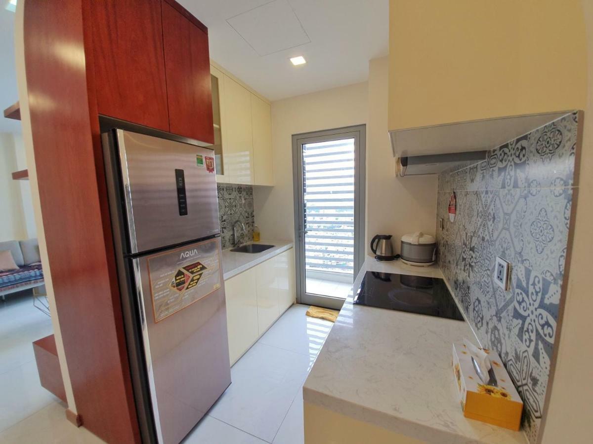 Homes By Christine - Vinhomes Central Park Ho-Chi-Minh-Stadt Exterior foto