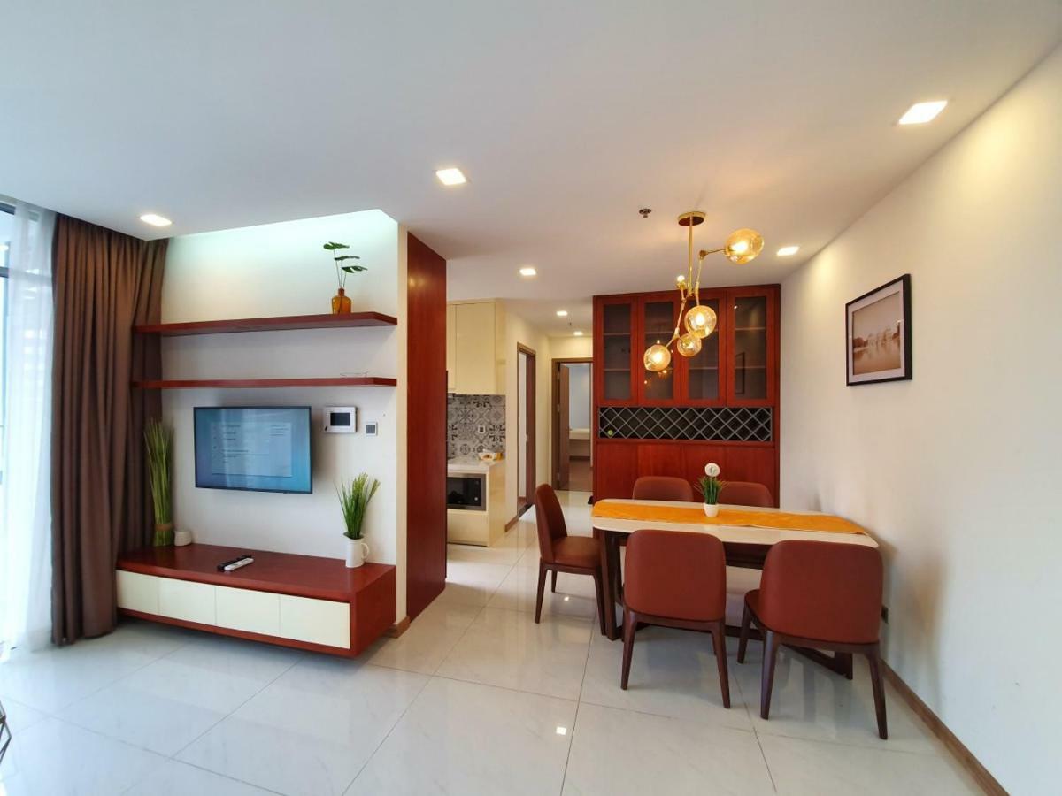 Homes By Christine - Vinhomes Central Park Ho-Chi-Minh-Stadt Exterior foto